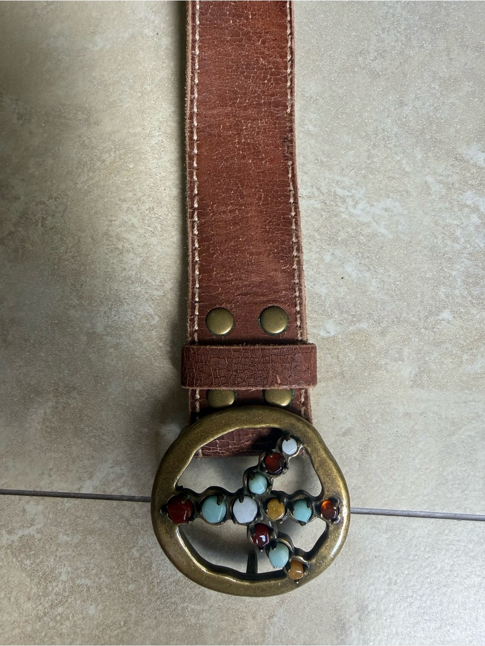 Lucky Brand Vintage Look Brown Leather Belt with Beaded Brass Circle Buckle - Picture 2 of 3